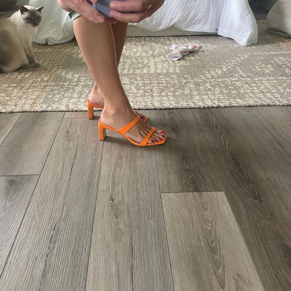 Chinese Laundry, Yanti Slide, 8 - Picture 6 of 7